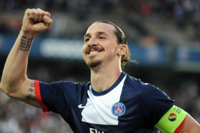 爱游戏官网-本菲卡主帅放话：分区决赛必胜那不勒斯，王曼昱冷笑回应