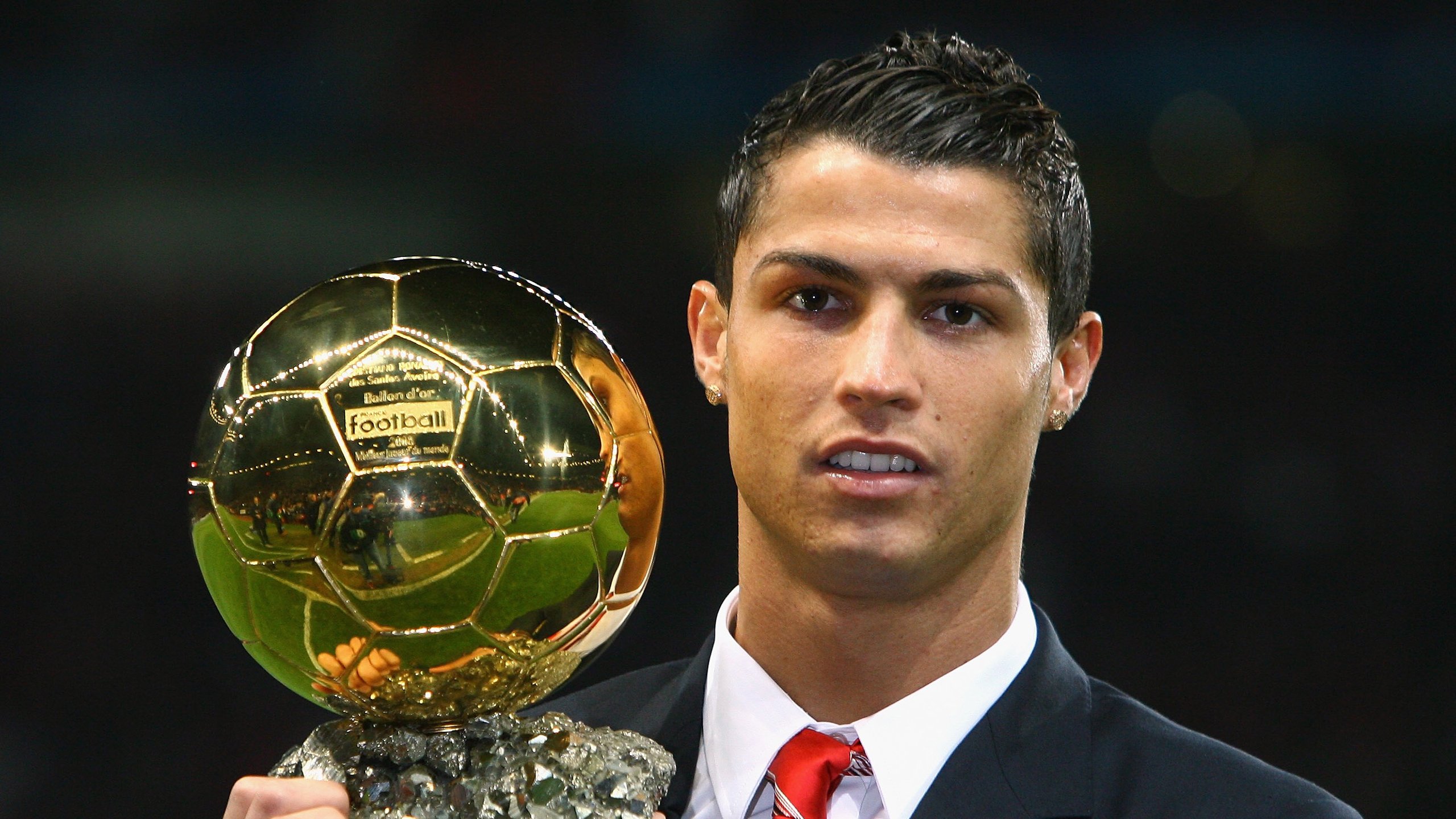 欧文手感滚烫，带领曼联鏖战辽宁男篮，赛后一句话霸气侧漏